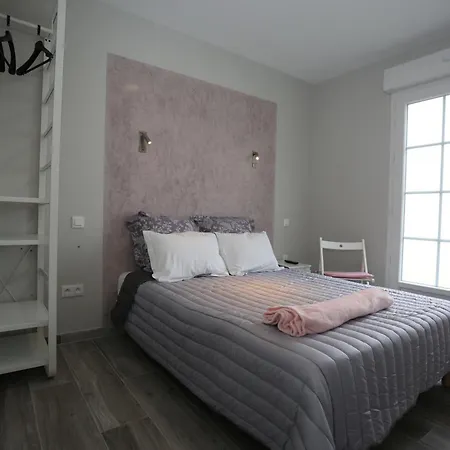 Le Merle Blanc Hotell