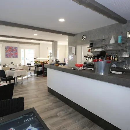 Le Merle Blanc * Louchats