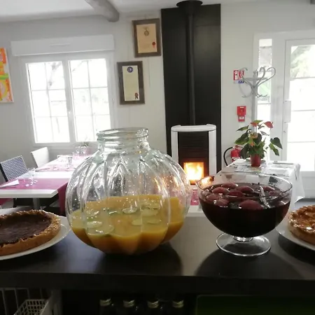 Hotell Le Merle Blanc Louchats