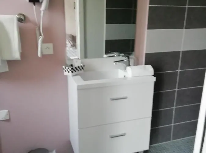 Le Merle Blanc Louchats