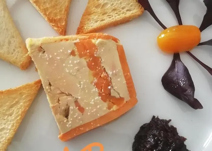 Le Merle Blanc Hotel *